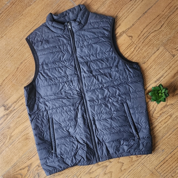 M & S Puffer Vest - Picture 1 of 6